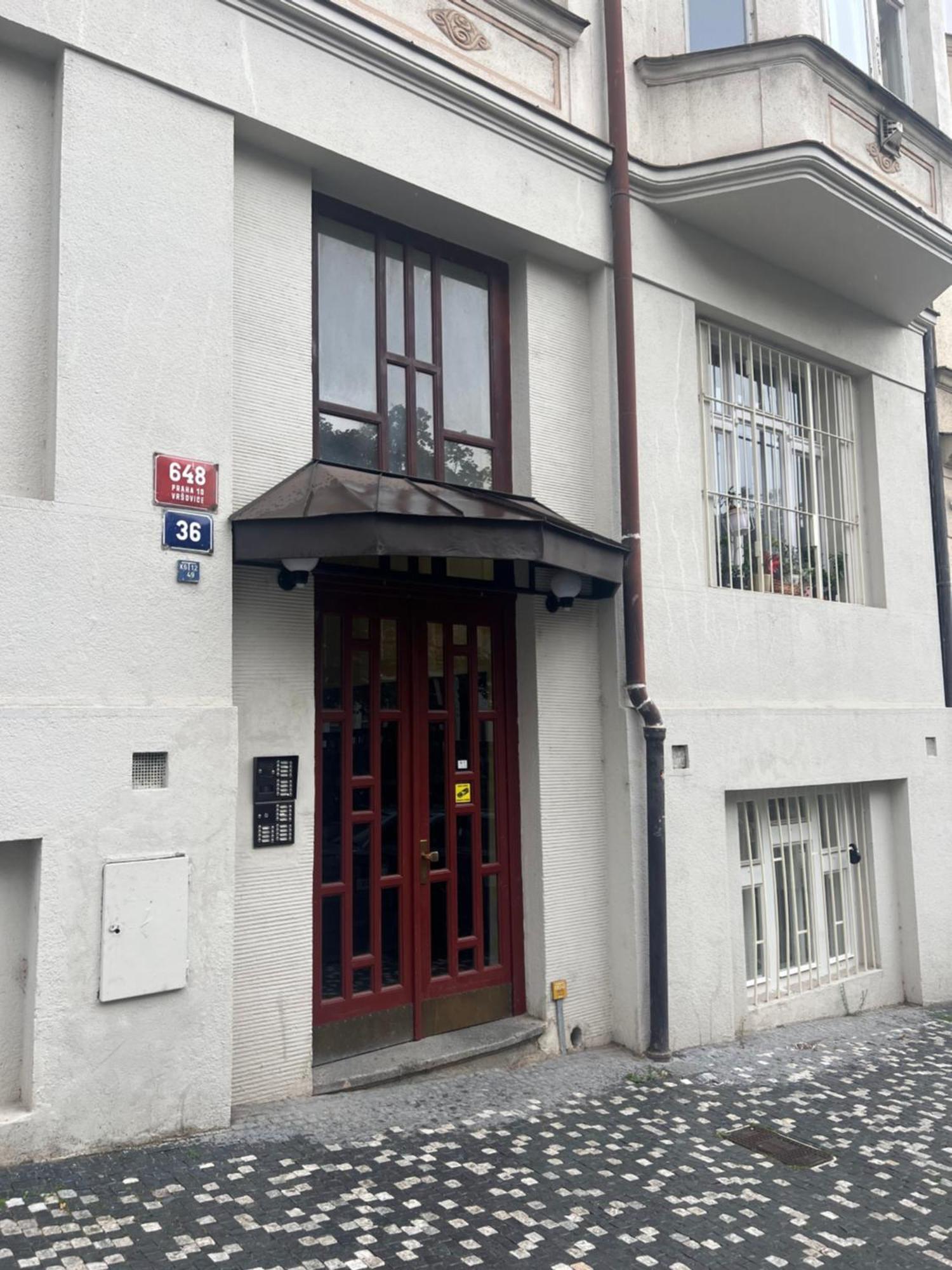 Appartamento Modern In The Heart Of Vrsovice *