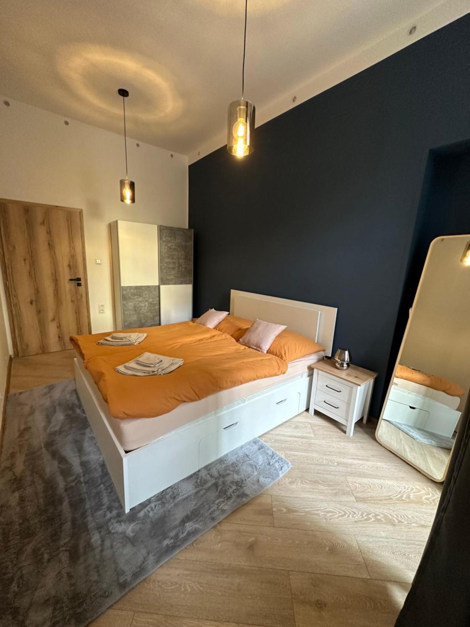 Modern In The Heart Of Vrsovice *